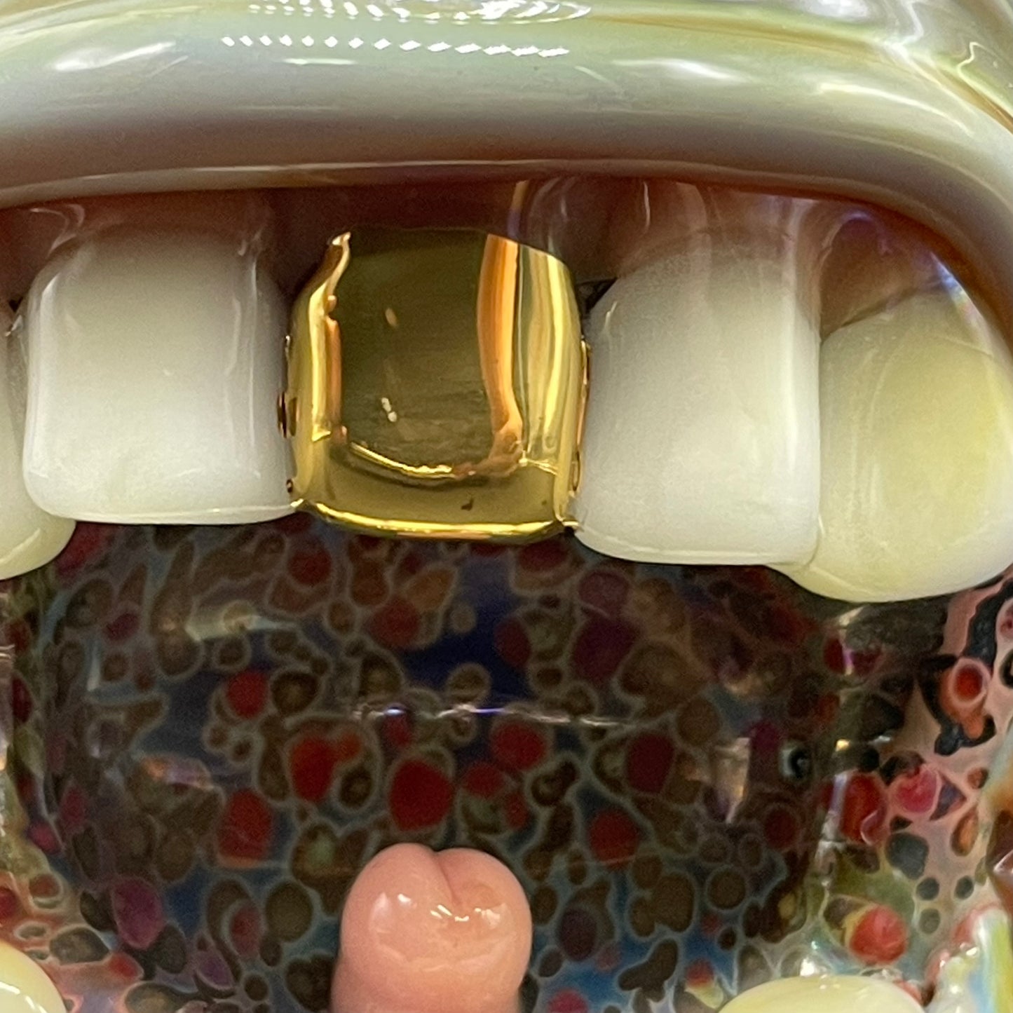 Screaming shot glass by Leviathan Glass - artisan detail