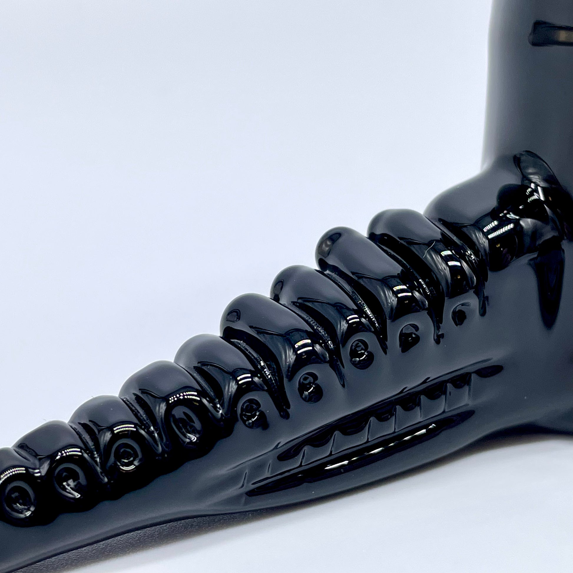Premium 18mm xenomorph slide with stand - collectible glass art