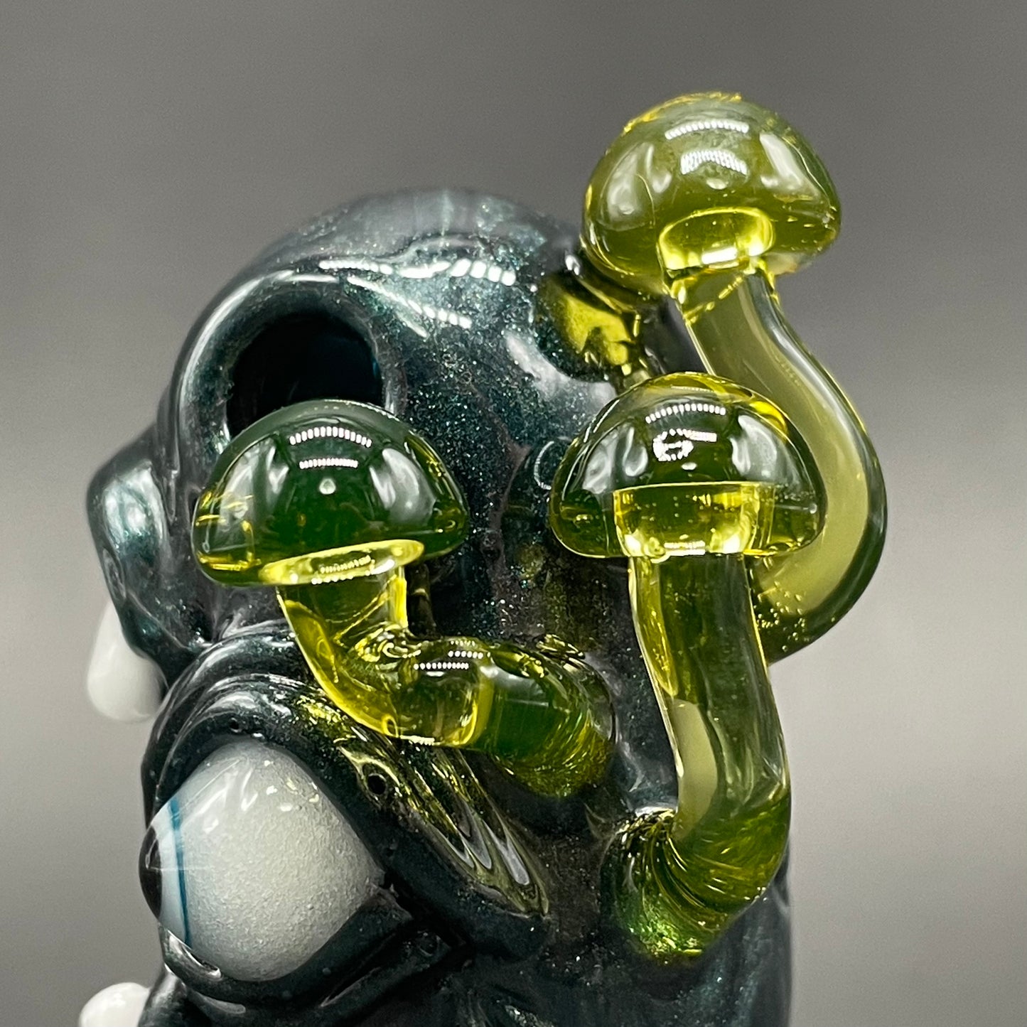 Premium Screaming UV reactive mushroom monster pendant - collectible glass art