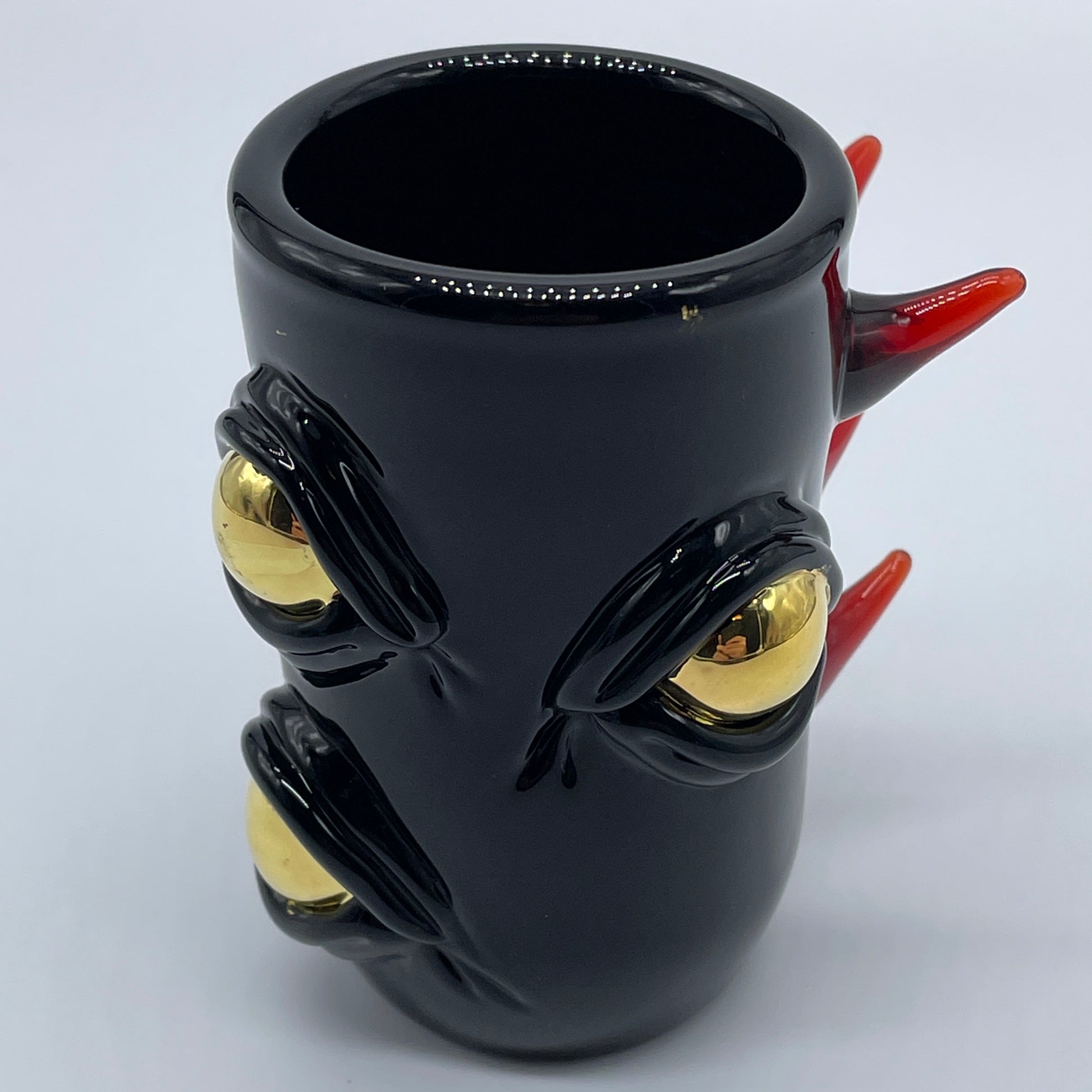 Hand-blown Onyx cyclops shot glass - Leviathan Glass original
