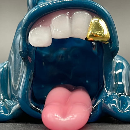 Artisan glass Stinkhopper - detailed craftsmanship