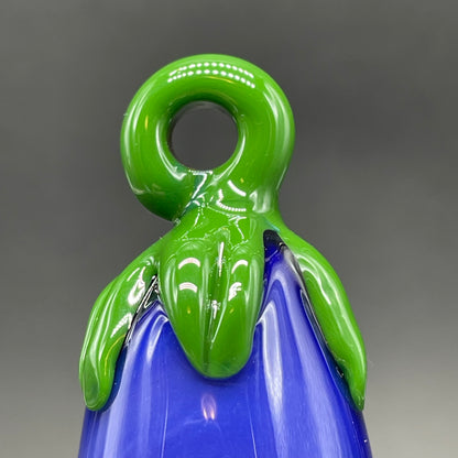 Artisan glass Eggplant ornament - detailed craftsmanship