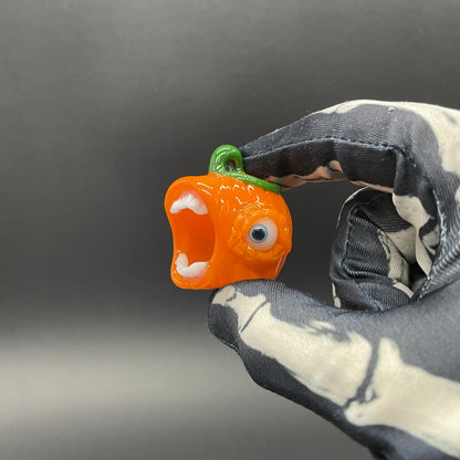 Premium screaming jack-o’-lantern - collectible glass art