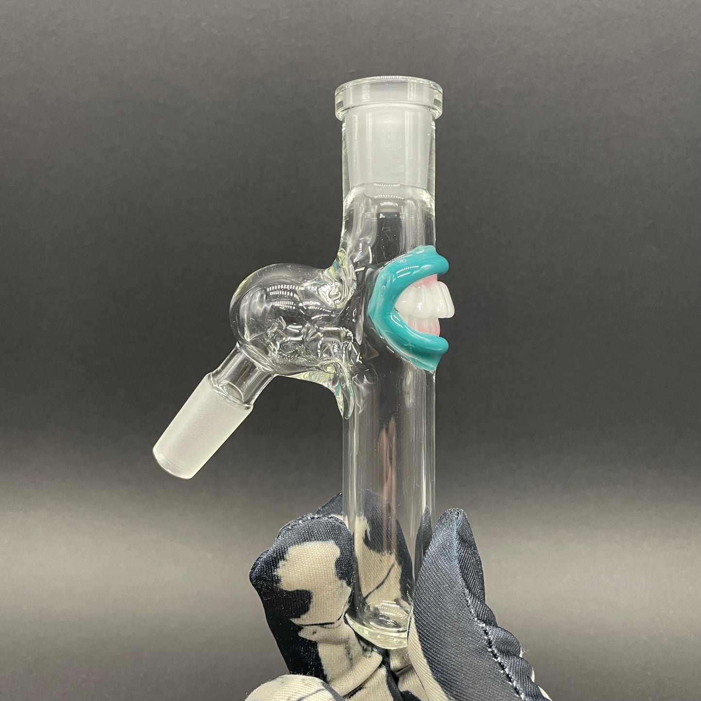 Close-up of 14mm 45° ash catch (teeth) - handcrafted glass