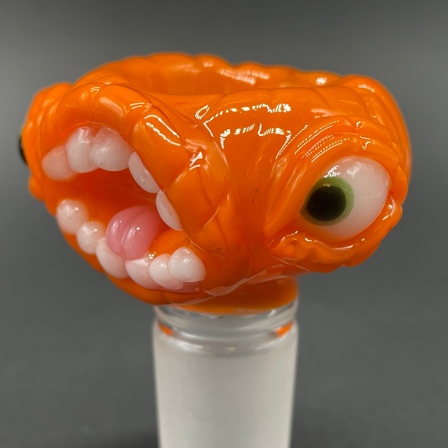 18mm Screaming pumpkin slide craftsmanship - artisan glass work