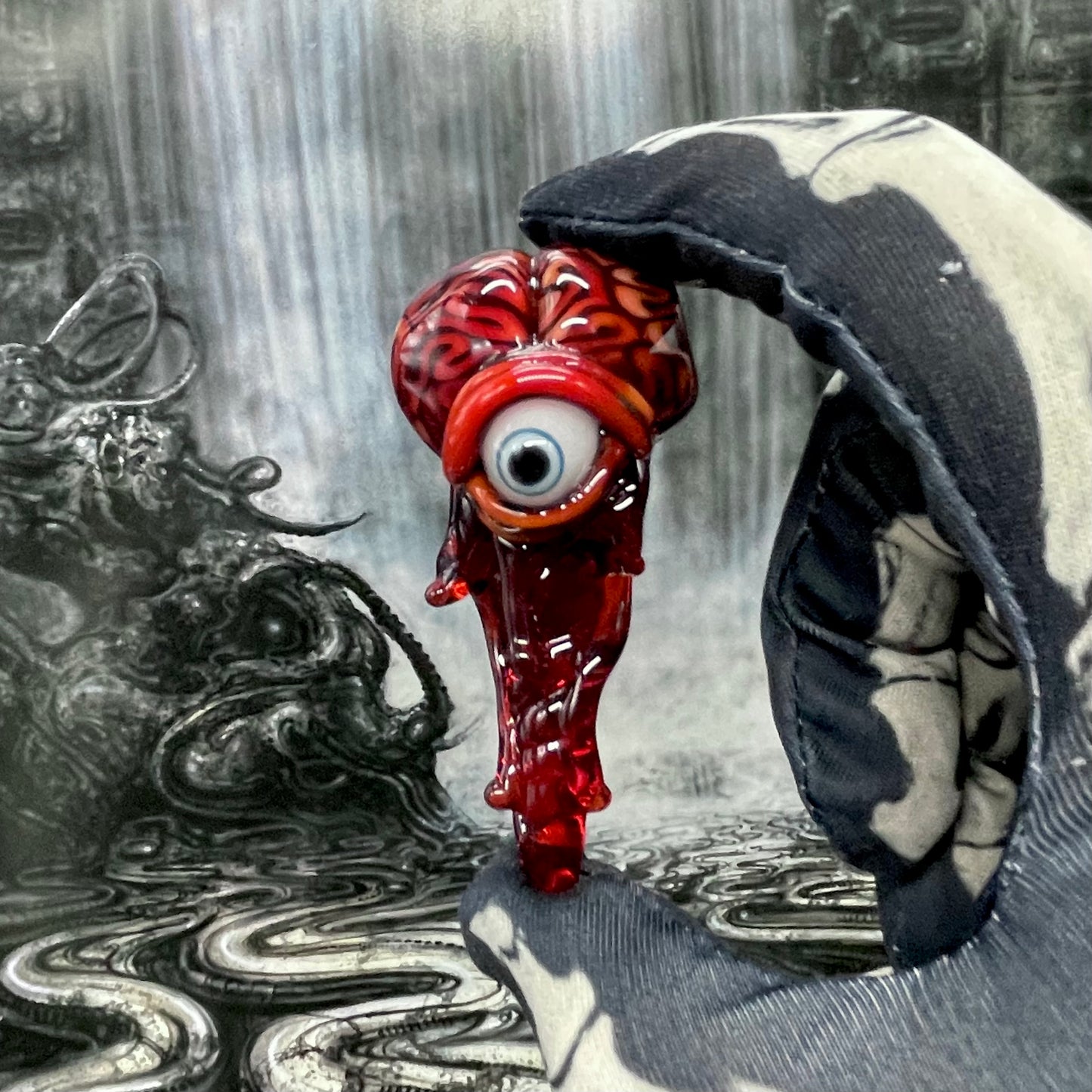 Hand-blown Brain pendant - Leviathan Glass original
