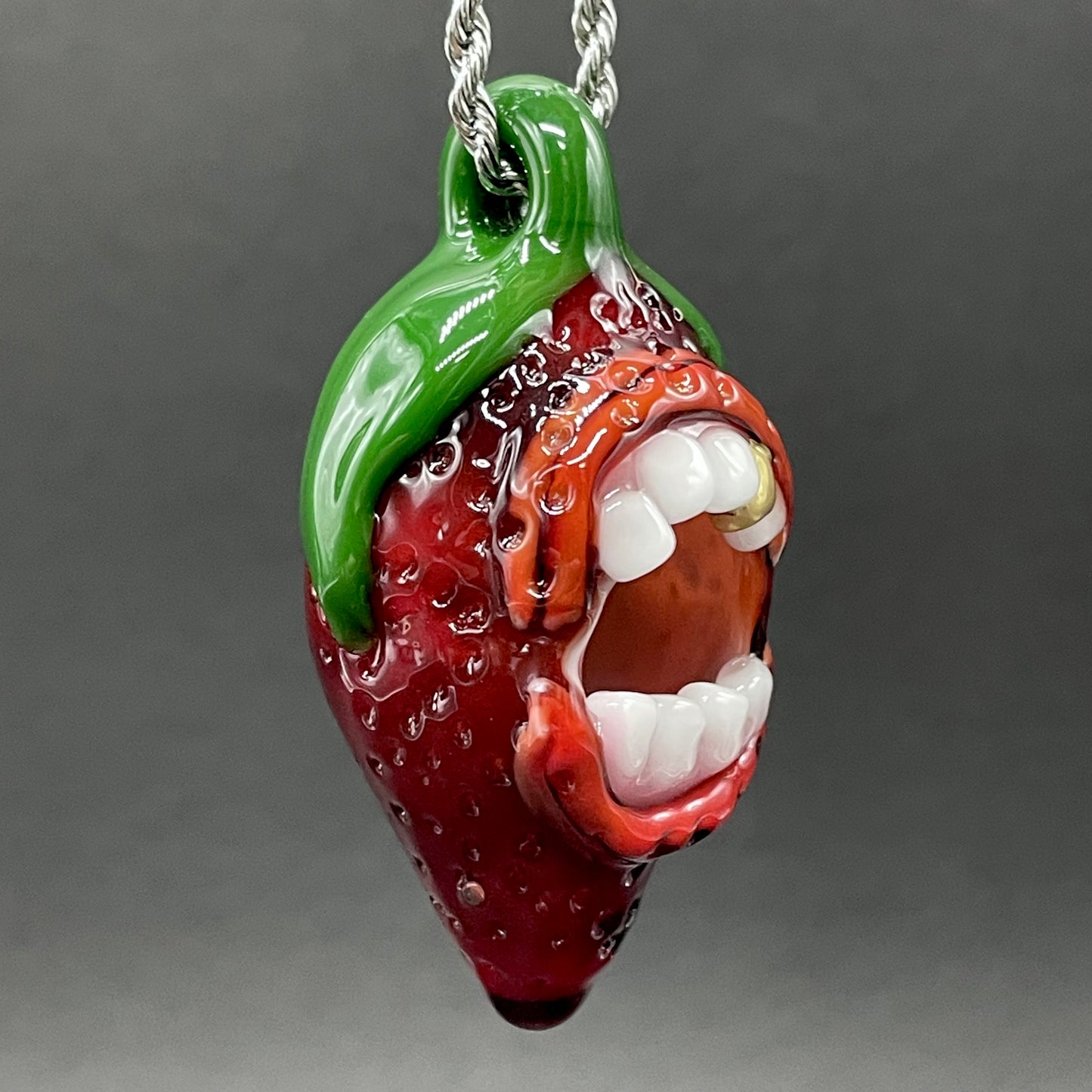 Screaming strawberry glass pendant craftsmanship - artisan glass work
