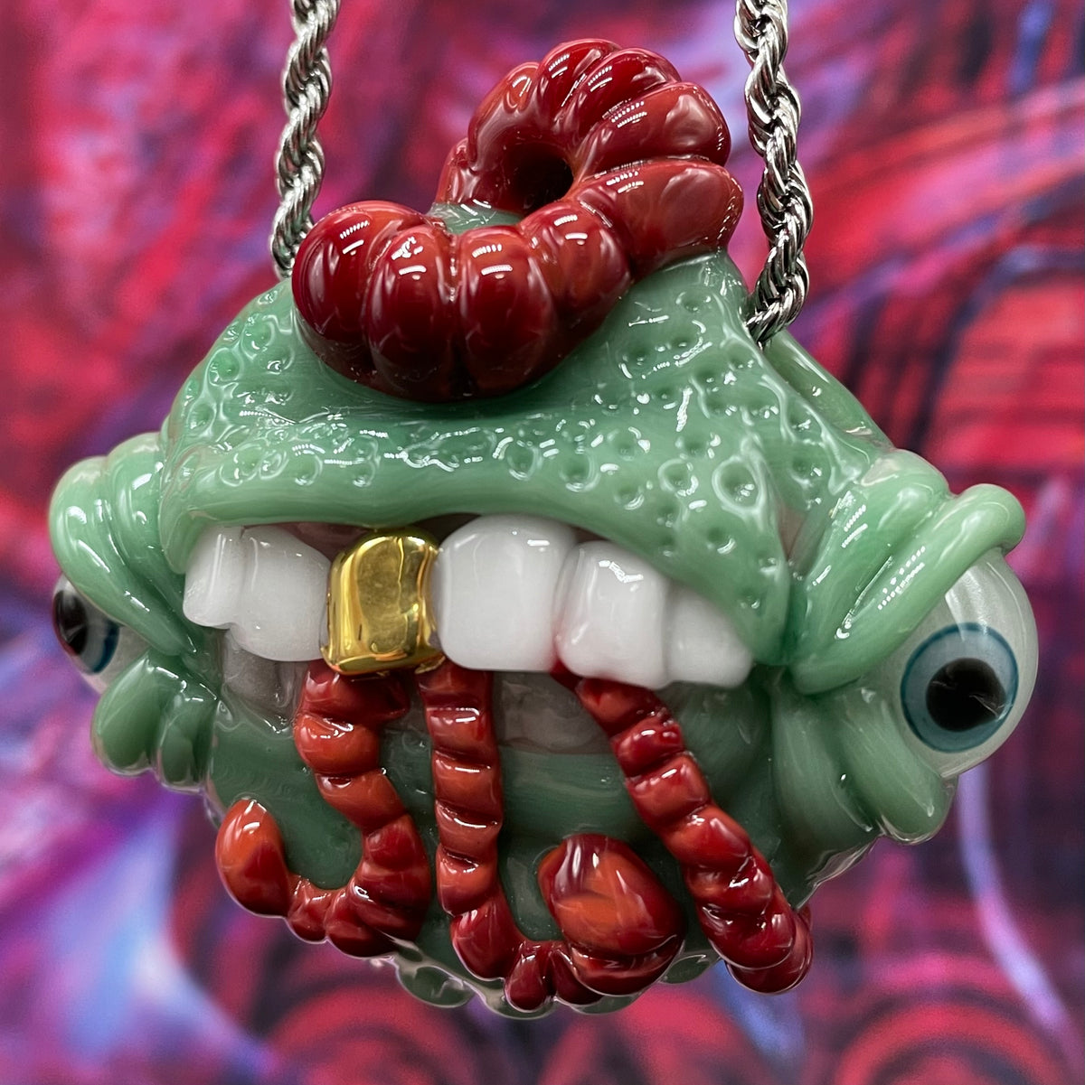Worm eater pendant