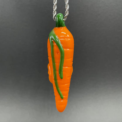 Artisan glass Glass carrot pendant - detailed craftsmanship