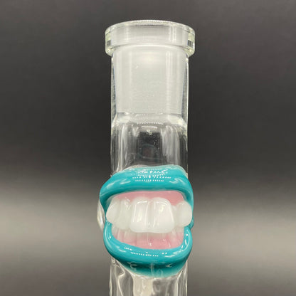 14mm 45° ash catch (teeth) by Leviathan Glass - artisan detail