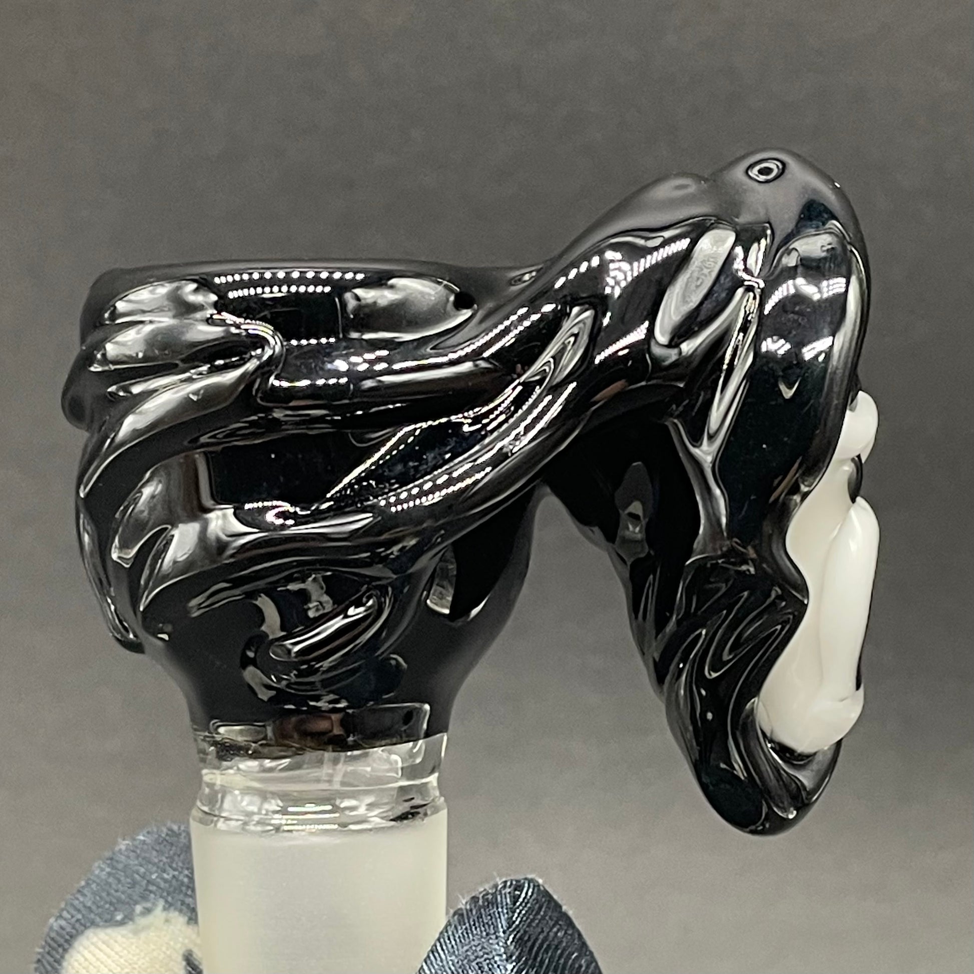 Leviathan Glass 18mm scream slide - hand-blown art