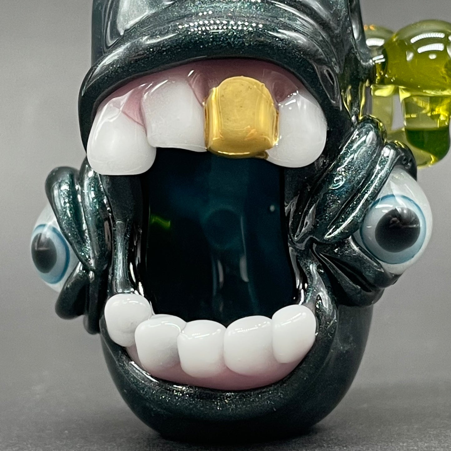Artisan glass Screaming UV reactive mushroom monster pendant - detailed craftsmanship