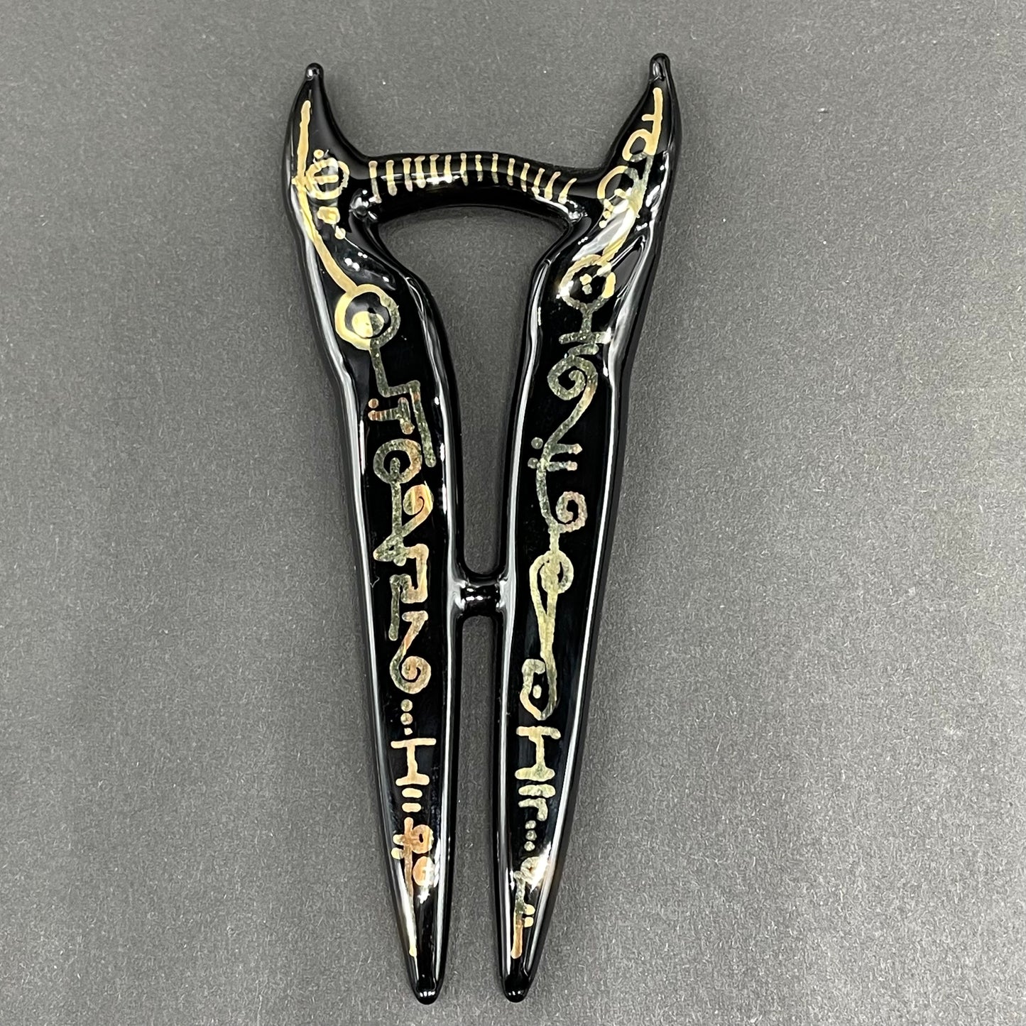 Halo Energy sword by Leviathan Glass - artisan detail