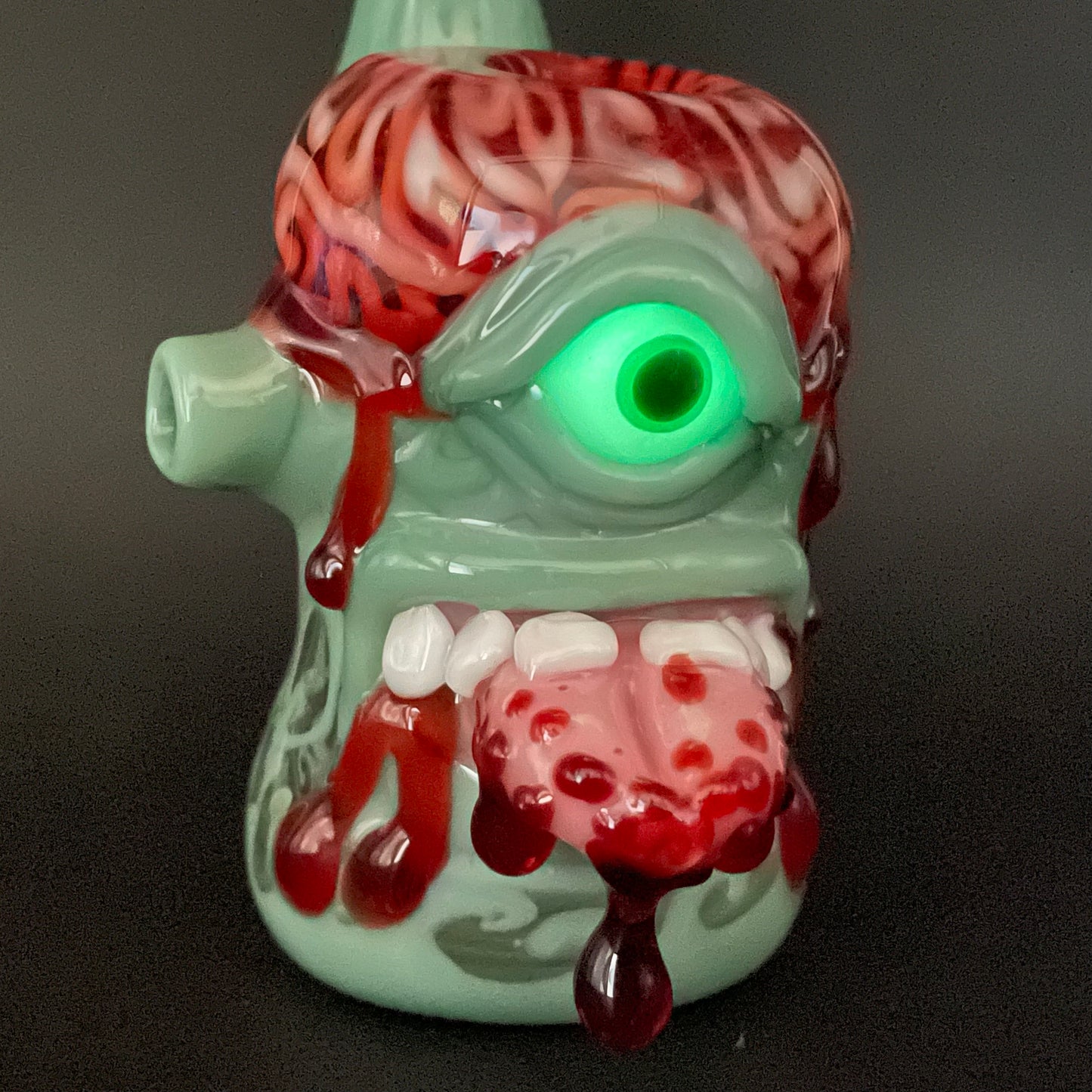 Artisan glass Brain eater bubbler - detailed craftsmanship