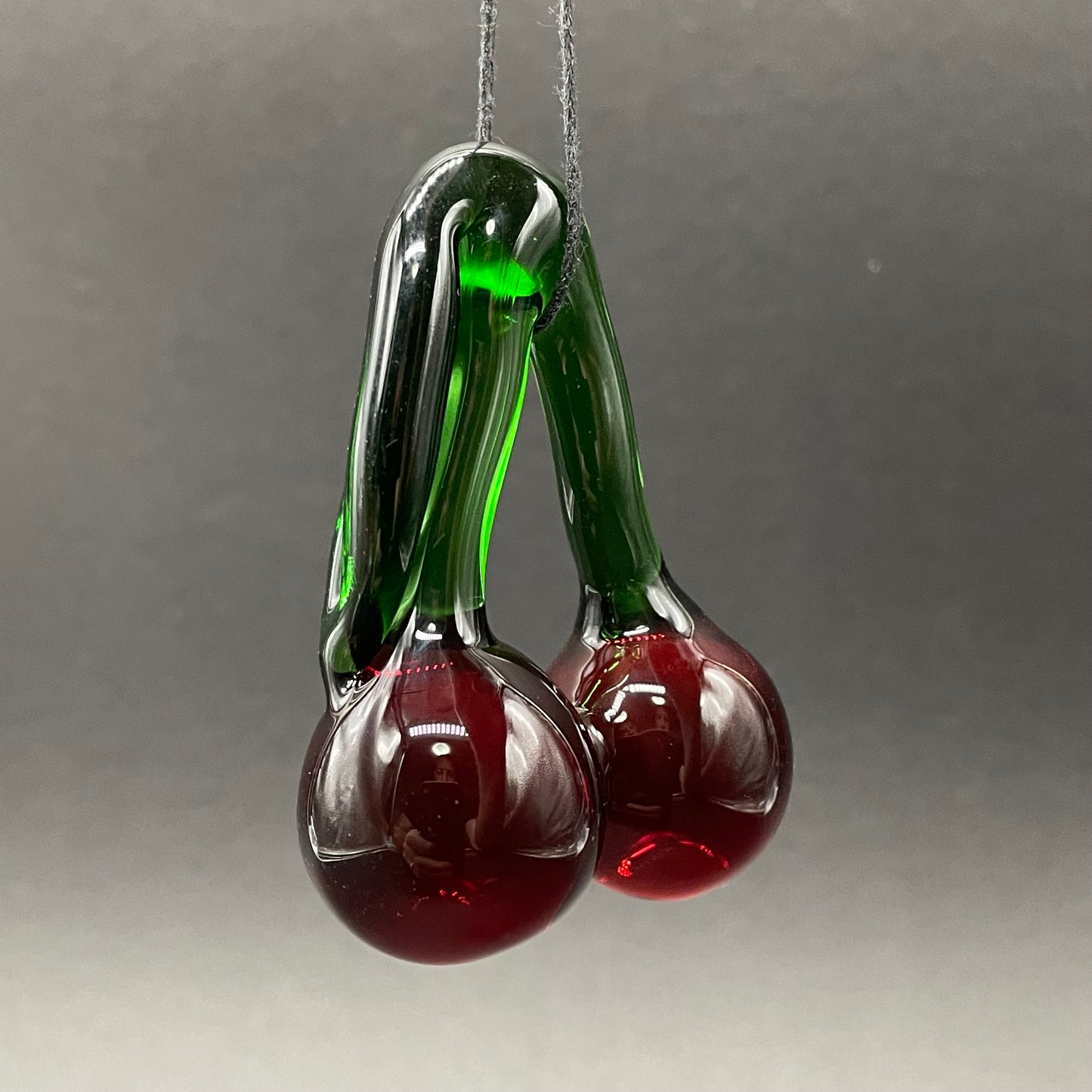 Transparent cherry pendant craftsmanship - artisan glass work