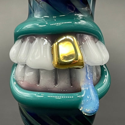 Gold fumed cyclops Chillum craftsmanship - artisan glass work