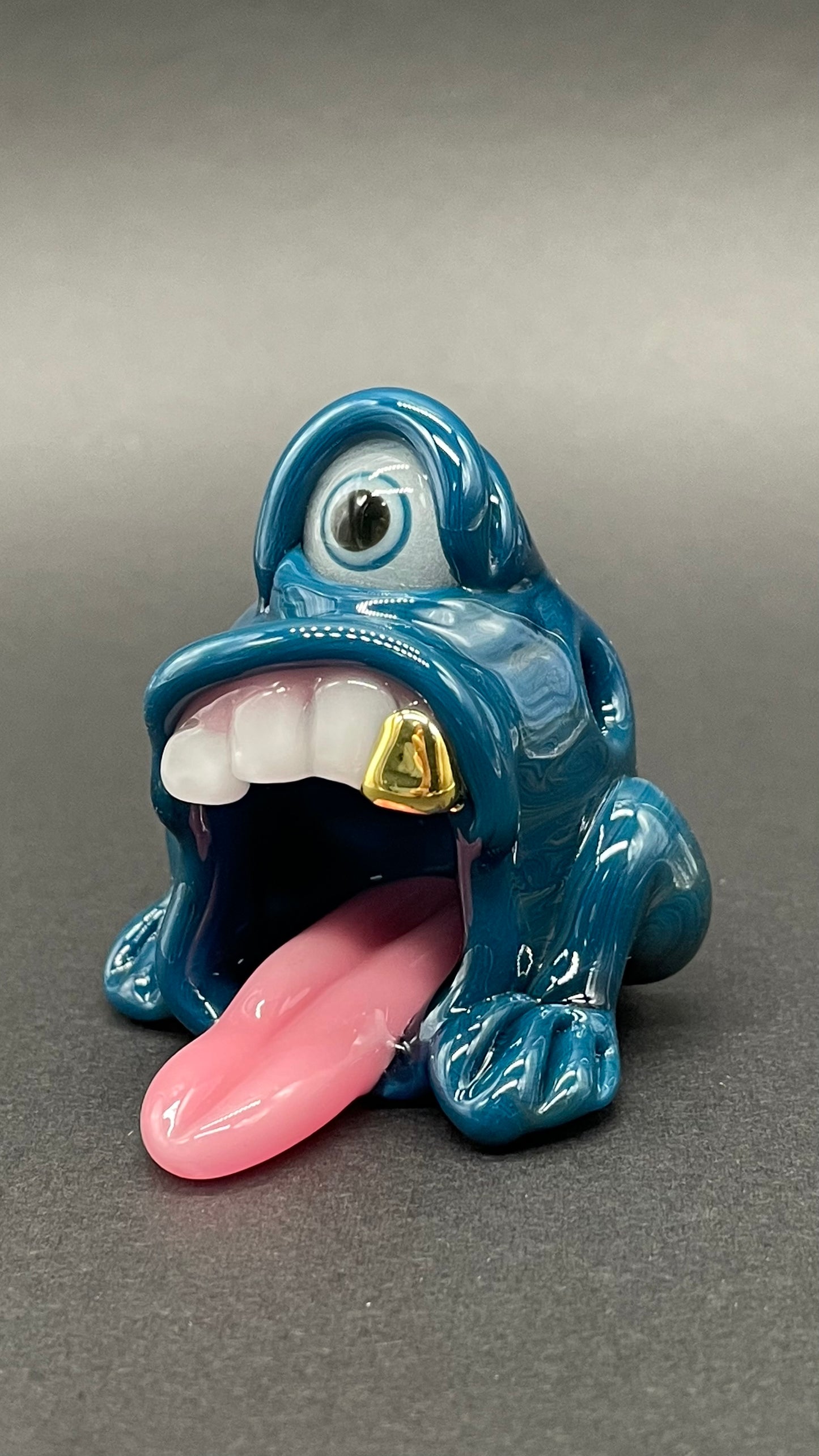 Hand-blown Stinkhopper - Leviathan Glass original