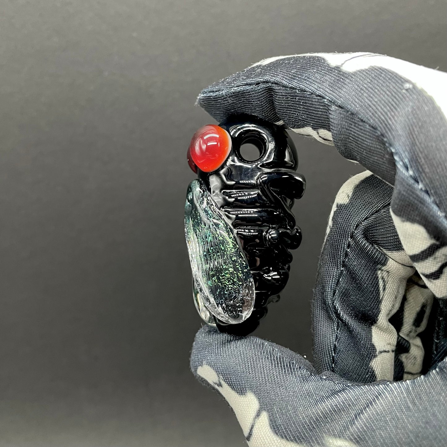 Hand-blown Cicada pendant - Leviathan Glass original