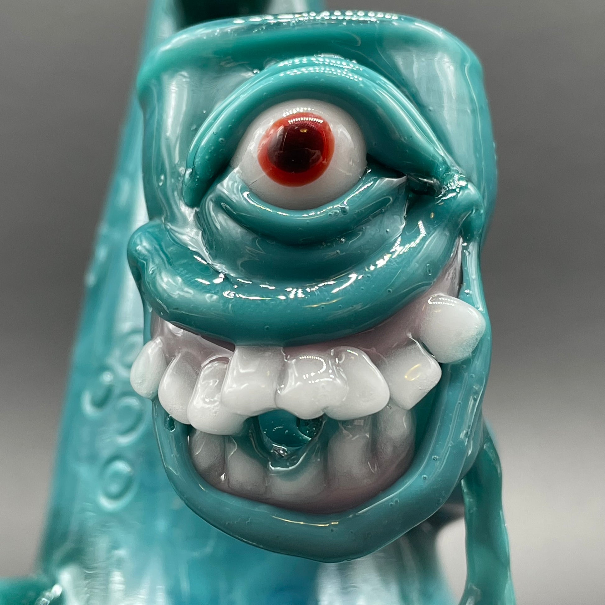 3 headed downdraft incense burner by Leviathan Glass - artisan detail