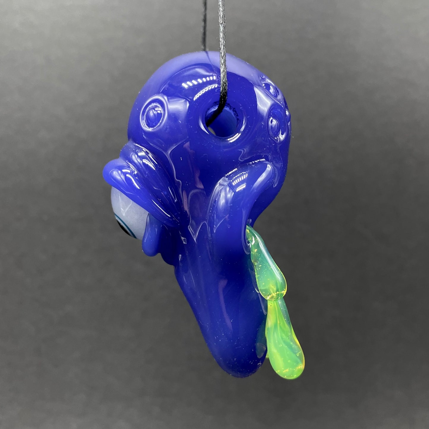 Premium running nose glass pendant - collectible glass art