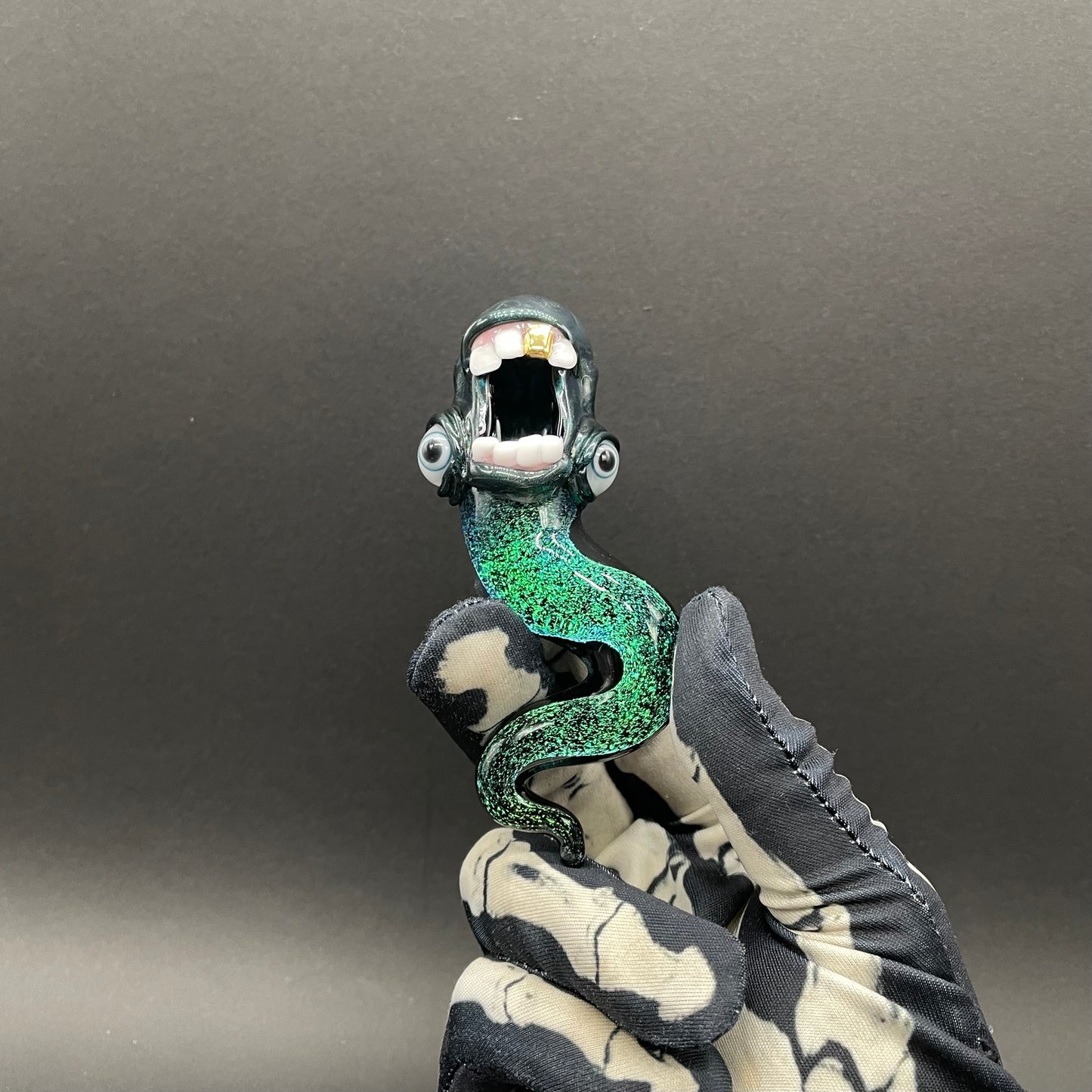 Dichroic tentacle pendant