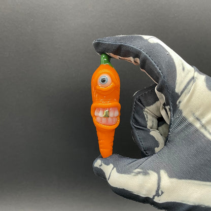 Glass carrot pendant by Leviathan Glass - artisan detail