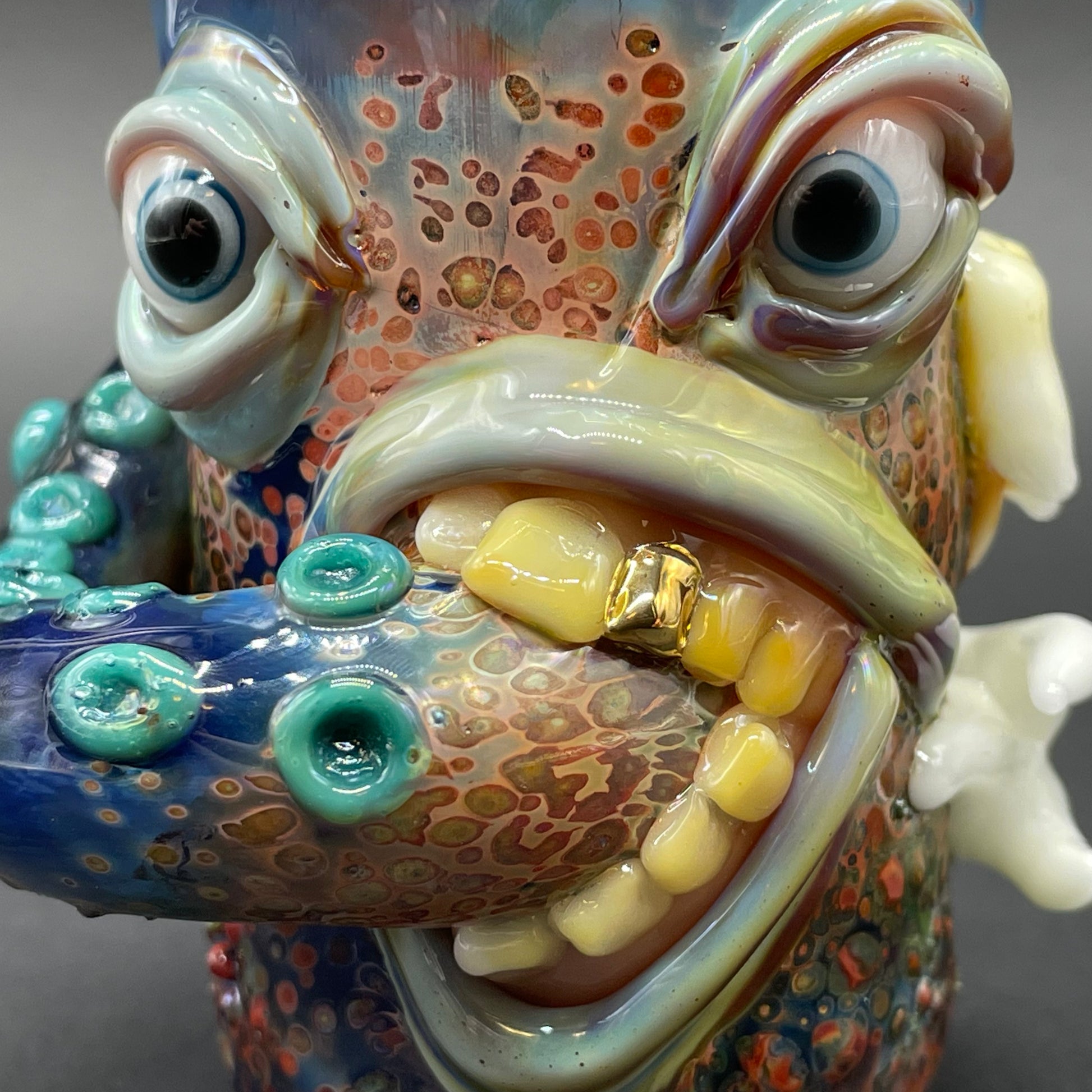 Tooth fairy shot glass by Leviathan Glass - artisan detail