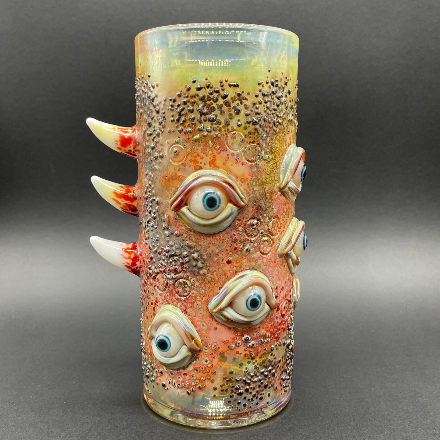 Artisan glass pint glass - detailed craftsmanship