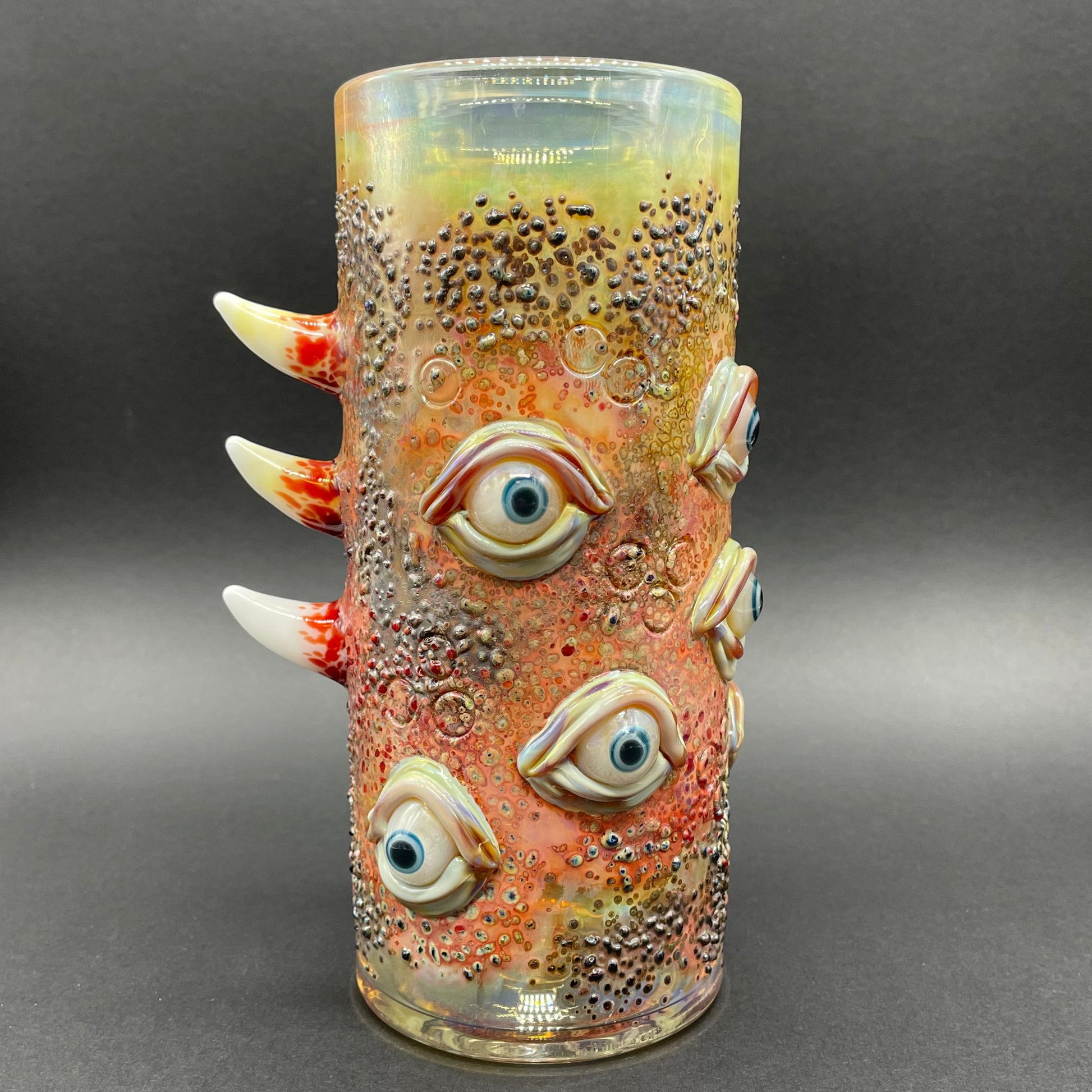 Artisan glass pint glass - detailed craftsmanship