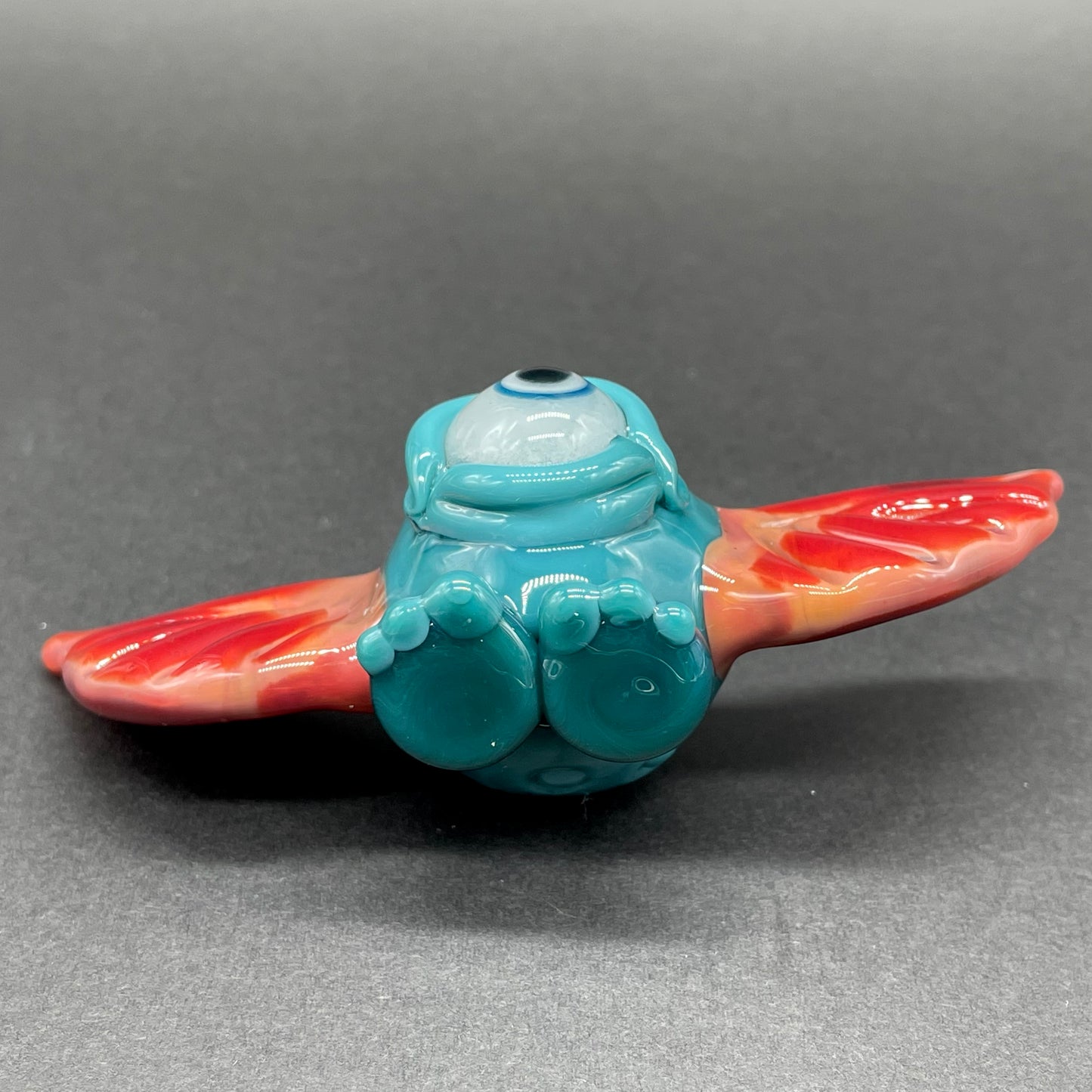 Artisan glass flying cyclops pendant - detailed craftsmanship