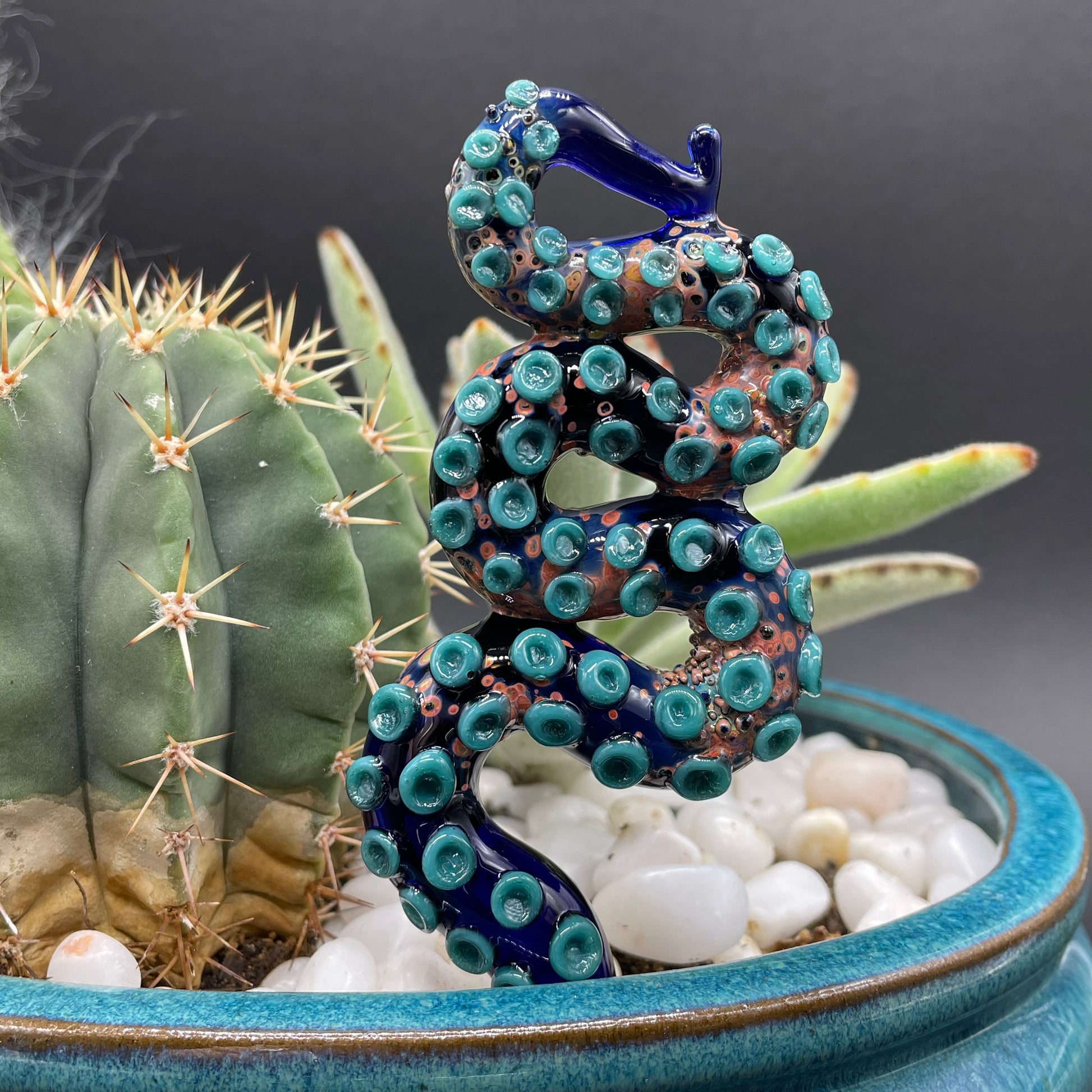Premium tentacle plant decoration - collectible glass art