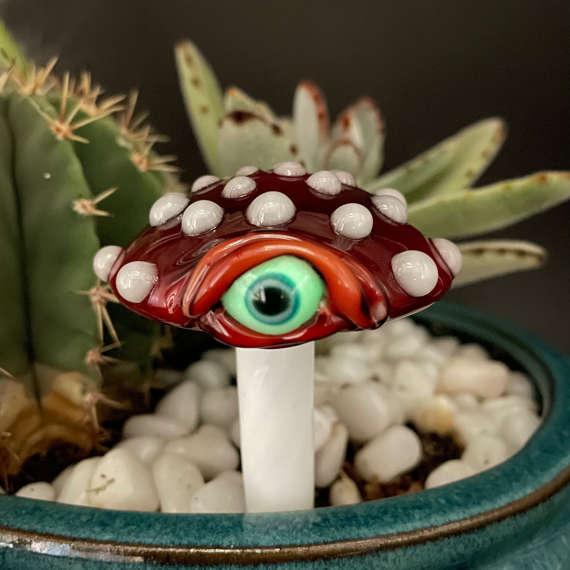 Mushroom plant decoration by Leviathan Glass - artisan detail