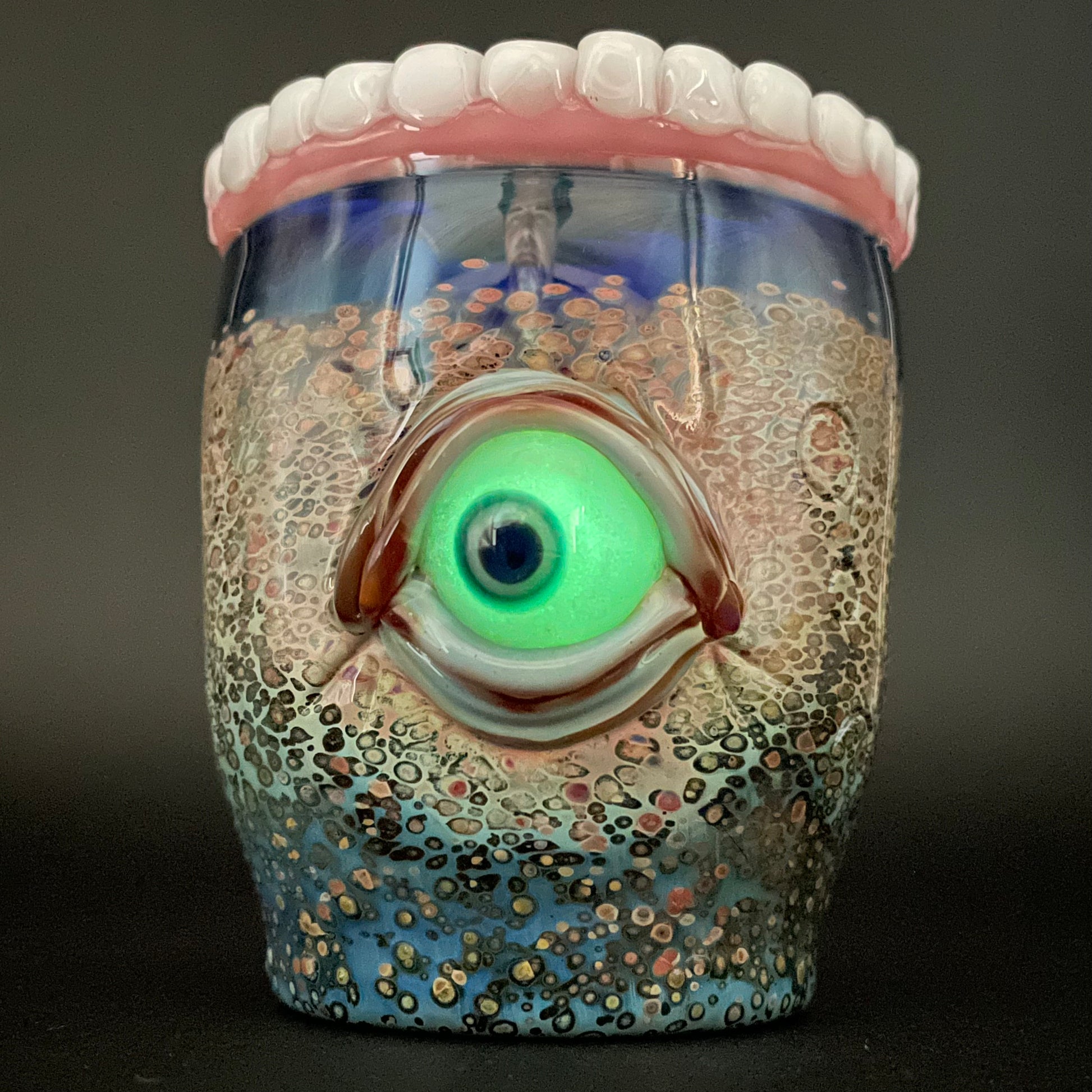 Artisan glass Hangry tea cup - detailed craftsmanship