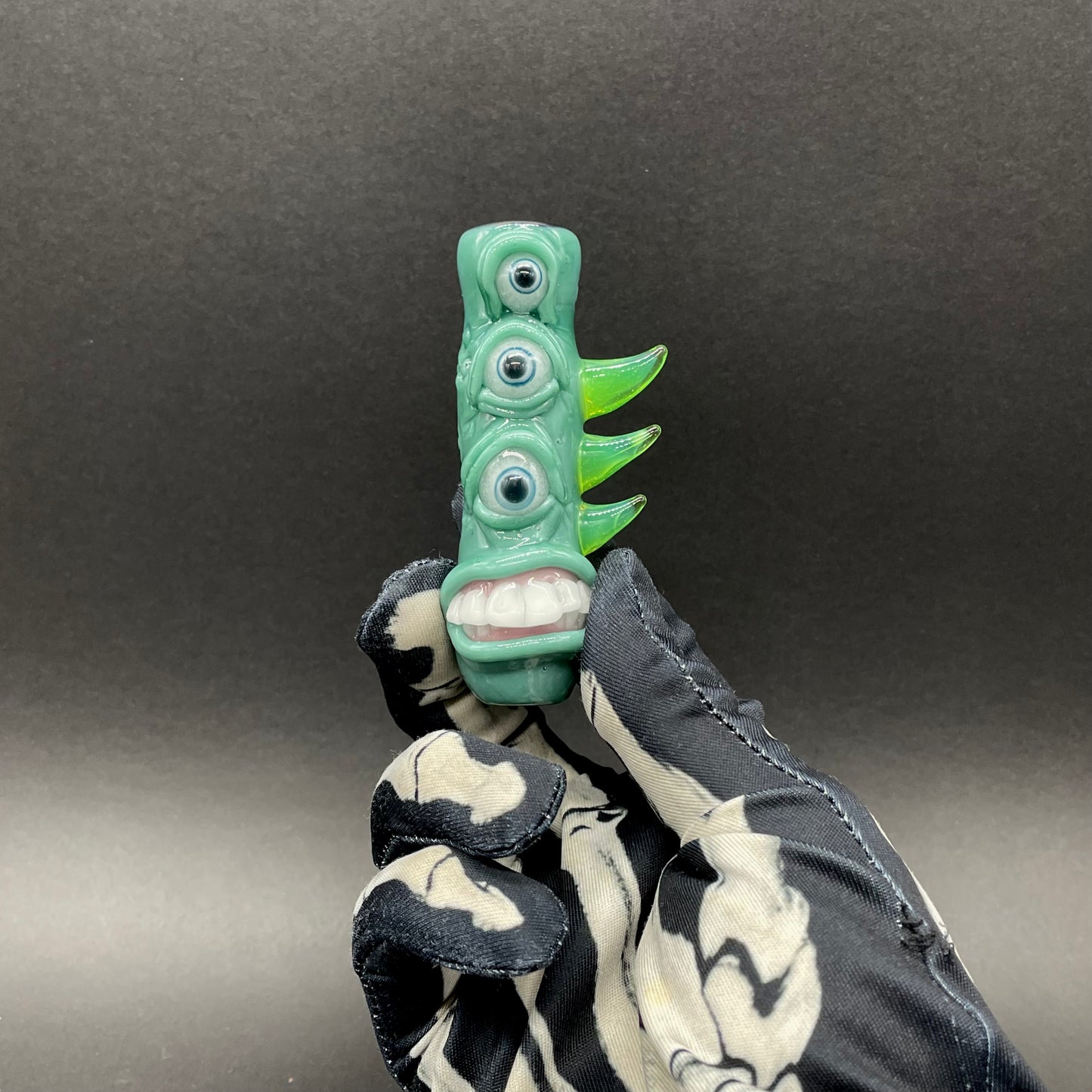 Artisan glass Triclops Chillum - detailed craftsmanship