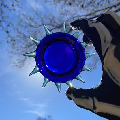 Spiny ashtray craftsmanship - artisan glass work