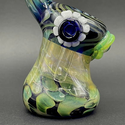 alien head bubbler by Leviathan Glass - artisan detail
