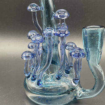 14mm UV mushroom rig craftsmanship - artisan glass work