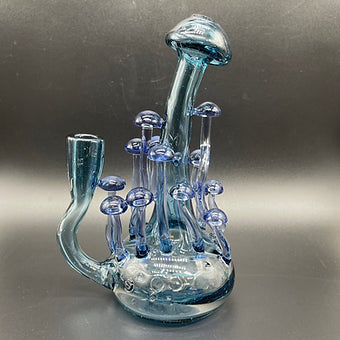 Close-up of 14mm UV mushroom rig - handcrafted glass