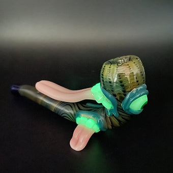 Premium UV Tongue Gandalf - collectible glass art
