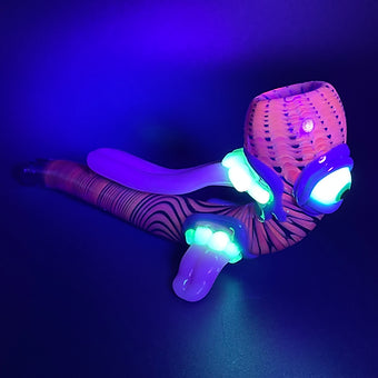 UV Tongue Gandalf detail view - premium glass art