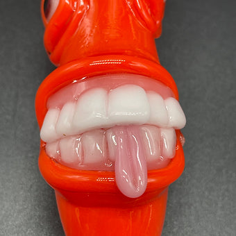 Poppy Argus Gandalf by Leviathan Glass - artisan detail