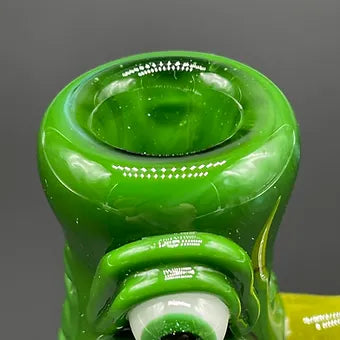 Shamrock Chillum by Leviathan Glass - artisan detail