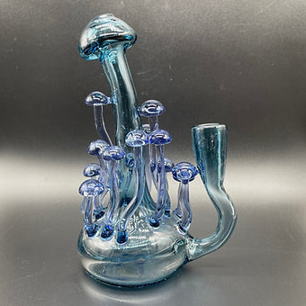 14mm UV mushroom rig detail view - premium glass art
