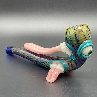 Hand-blown UV Tongue Gandalf - Leviathan Glass original