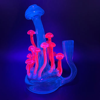 Hand-blown glass 14mm UV mushroom rig by Leviathan Glass