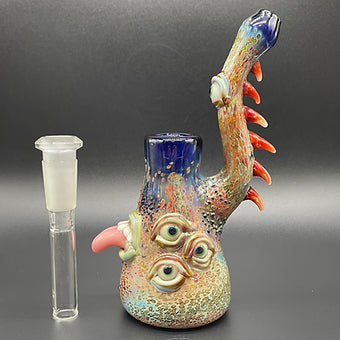 Artisan glass 14mm Removable Downstem Rig - detailed craftsmanship