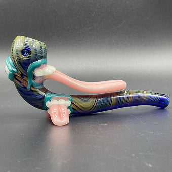 Hand-blown UV Tongue Gandalf - Leviathan Glass original