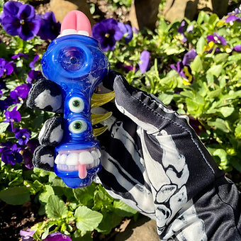 Artisan glass Sonic Guardian Of The Rabbit Hole Spoon - detailed craftsmanship