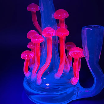 Hand-blown 14mm UV mushroom rig - Leviathan Glass original