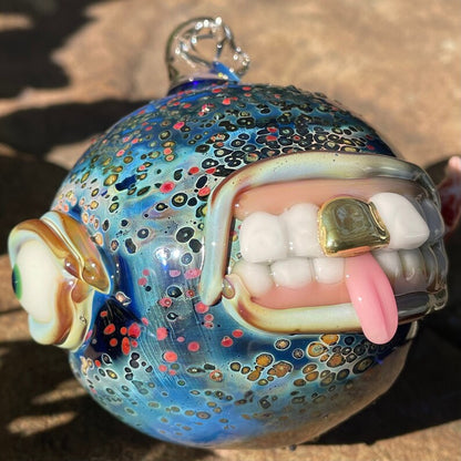 Sneaky eye cyclops ornament detail view - premium glass art